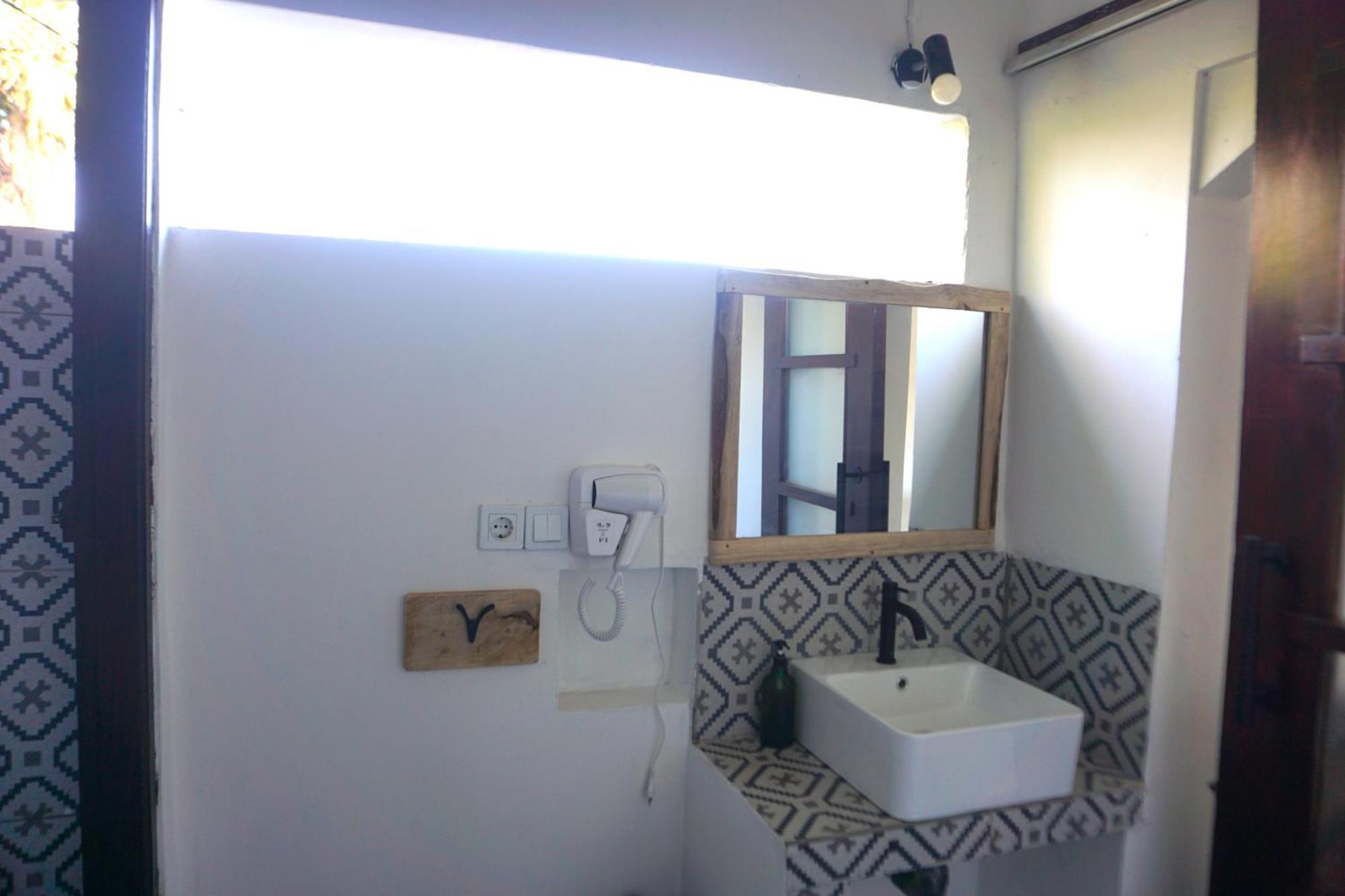 Black Sand Hostel Amed Екстер'єр фото